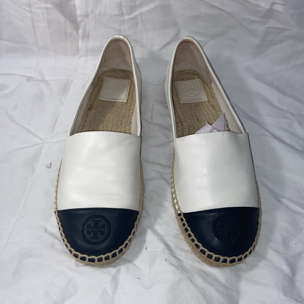 Like new Tory Burch White and Black Cap Toe Colorblock Espadrilles Flats - Picture 5 of 16